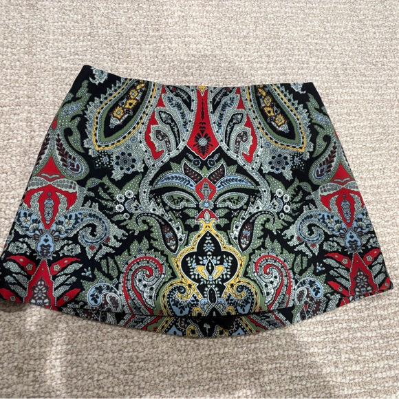 Alice + Olivia - Picture 1 of 6